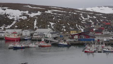 picturesque norwegian fishing villages with harbors and boats