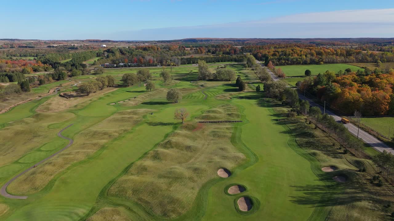 The beauty of autumn golf on a links-style course in Canada. This aerial footage of TPC Toronto shows the course's unique design and the colourful fall foliage