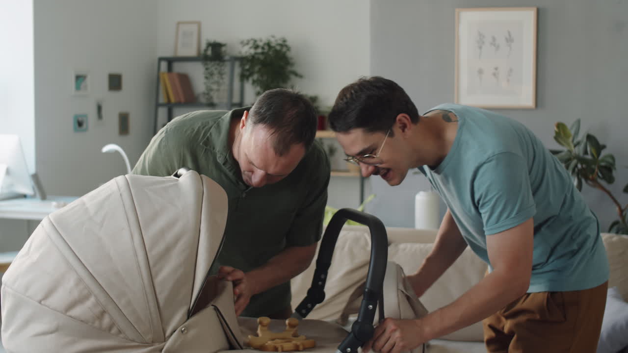 아기와 함께 산책하려고 합니다.