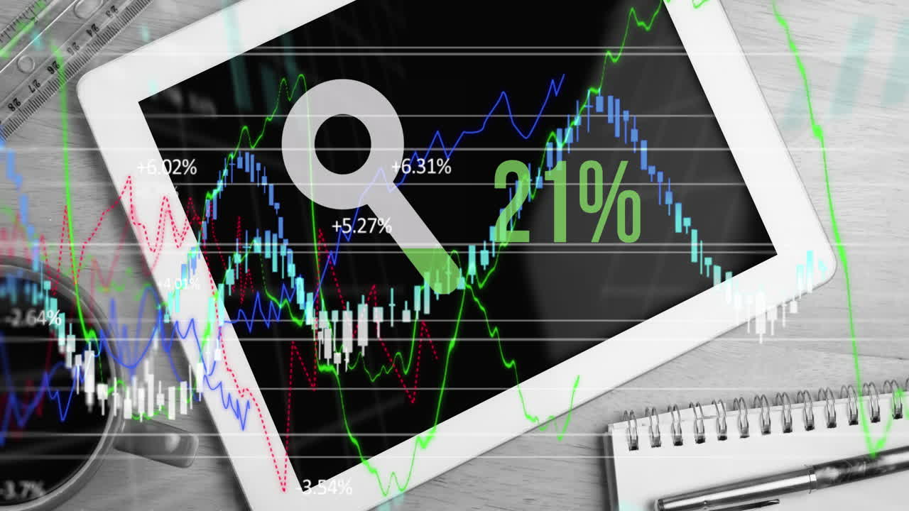 태블릿으로 책상 위에서 증가하는 비율로 금융 데이터 처리의 애니메이션