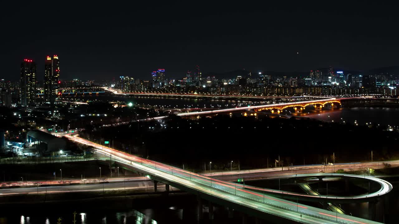 서울의 나이트 뷰: 타임 스 익스프레스웨이  뷰