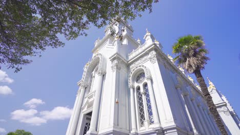 la iglesia.