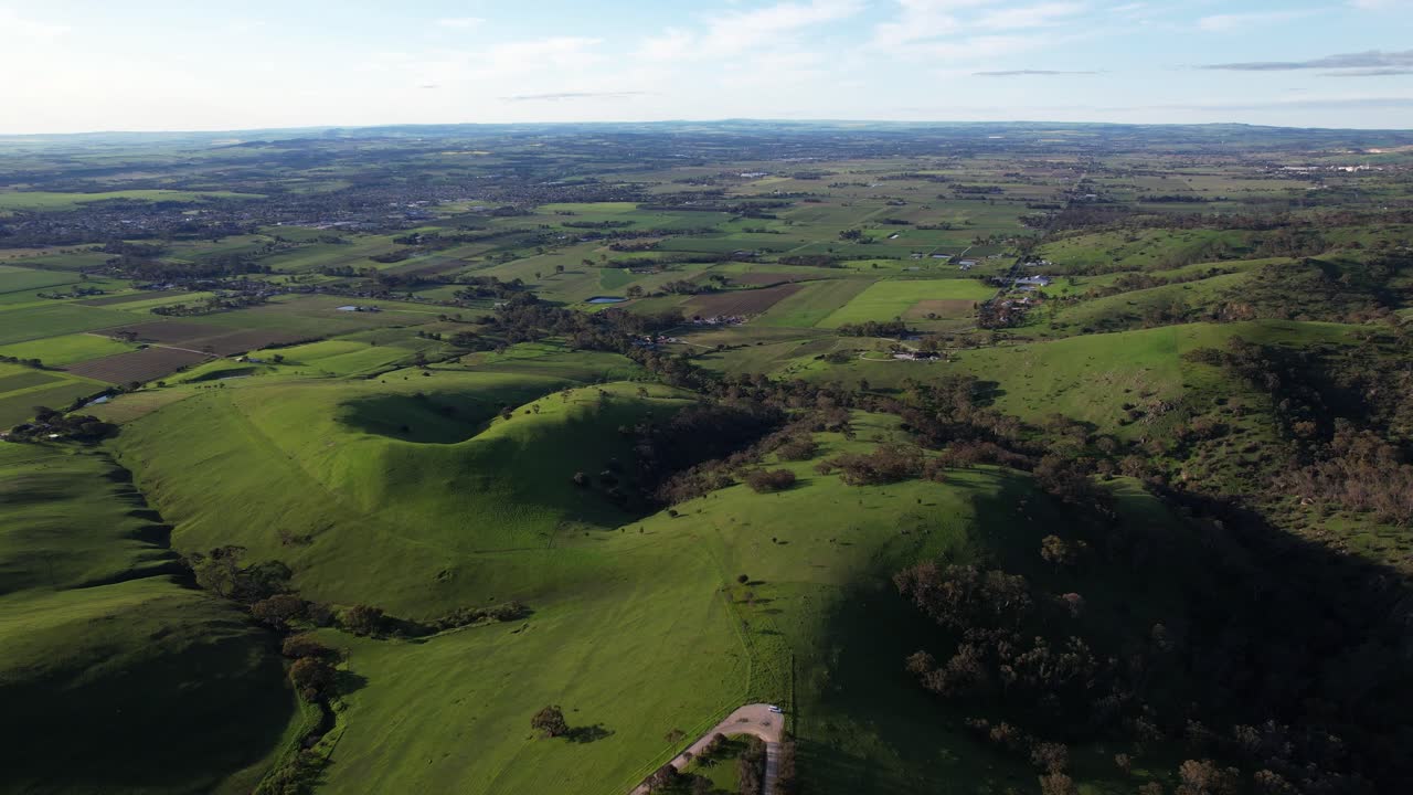 Scenic Views At Rifle Range Lookout In Bethany, Australia - Aerial Shot