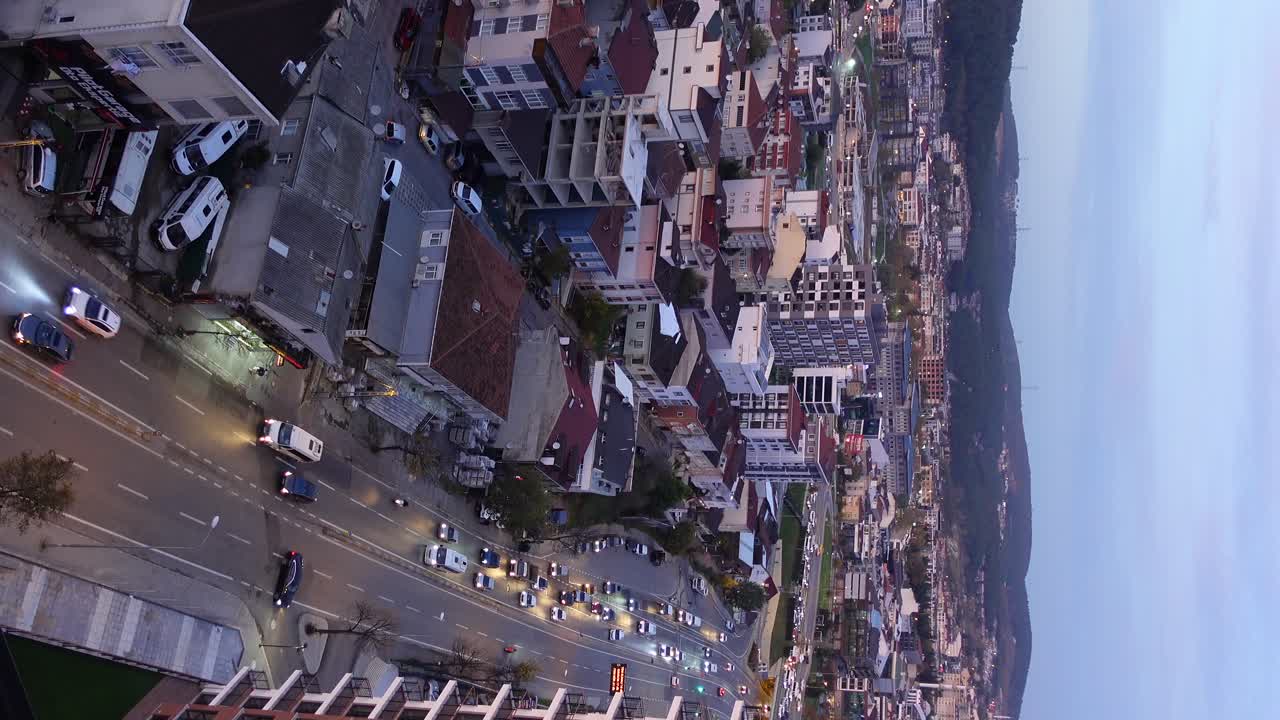 시내 풍경 은 황혼 에 있는 도시 의 공중 풍경 이다