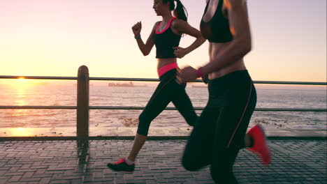 corriendo hacia sus destinos