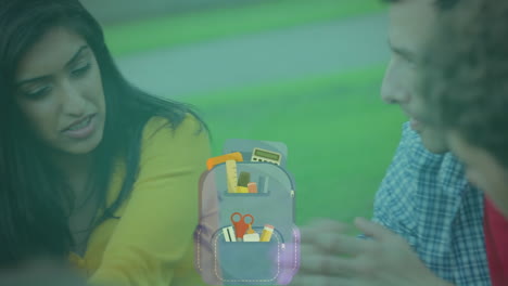 animación de la mochila escolar y objetos voladores sobre los estudiantes