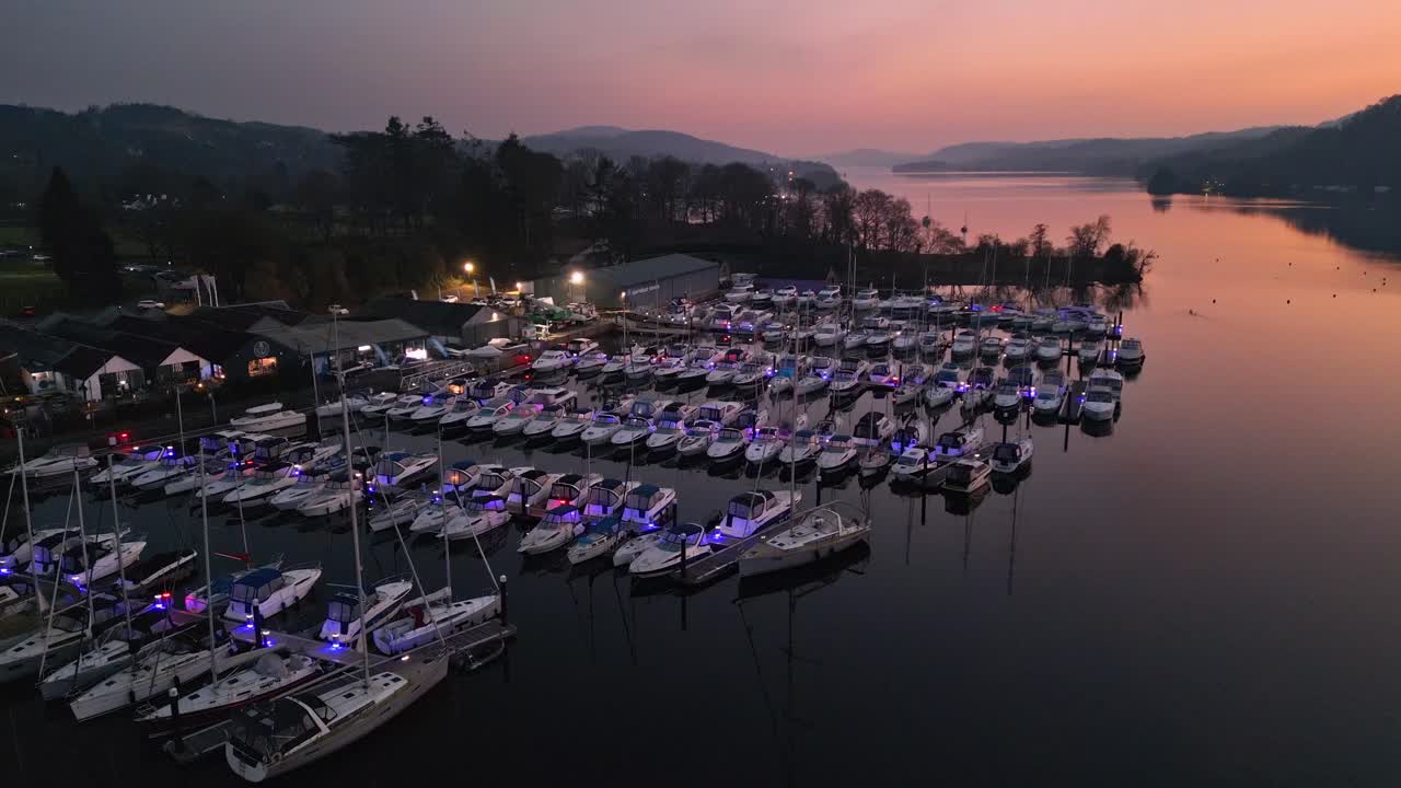 bowness bay marina, cumbria english lake district의 일몰 공중 영상