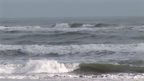 Tiro-Ajustado-De-Las-Olas-Del-Mar