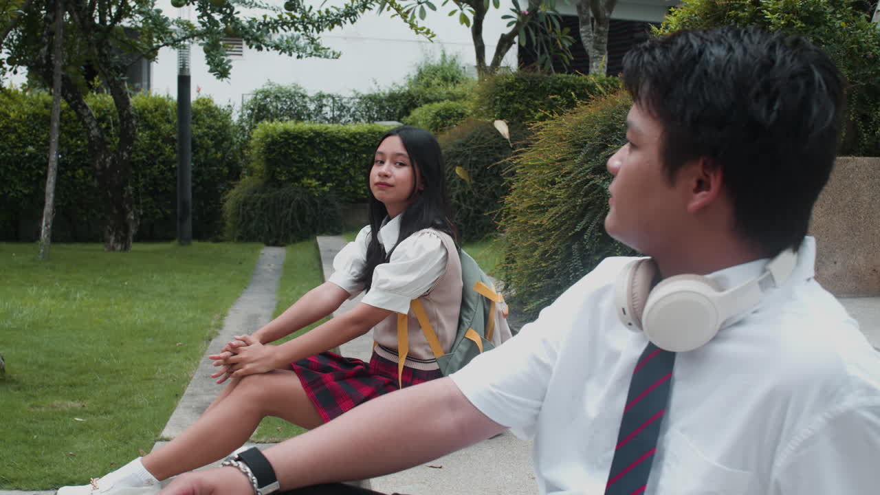 사랑에 빠진 아시아 십대