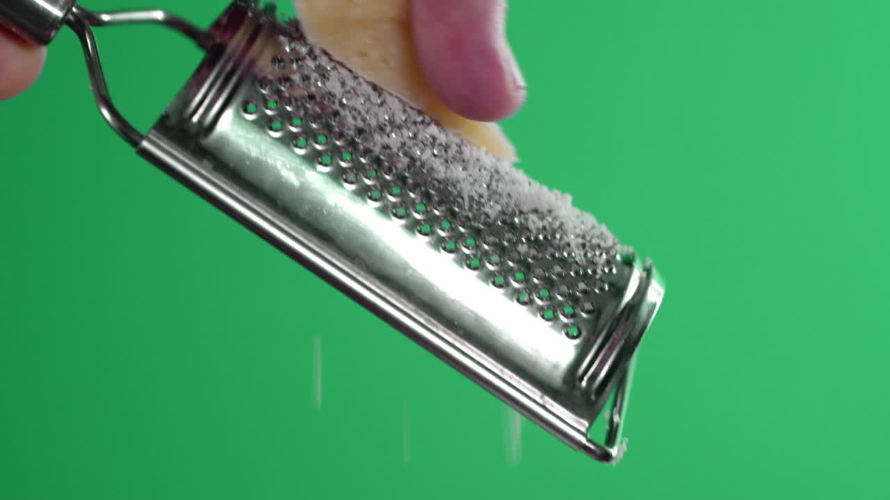 queso parmesano rallado a mano para hombres.