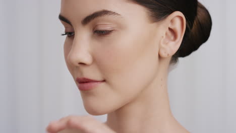 close-up-portrait-beautiful-young-caucasian-woman-holding-magnifying-glass-showing-smooth-healthy-skin-happy-female-smiling-enjoying-soft-perfect-complexion-skincare-concept