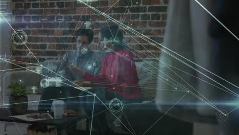 animación de la red de conexiones sobre personas de negocios en la oficina