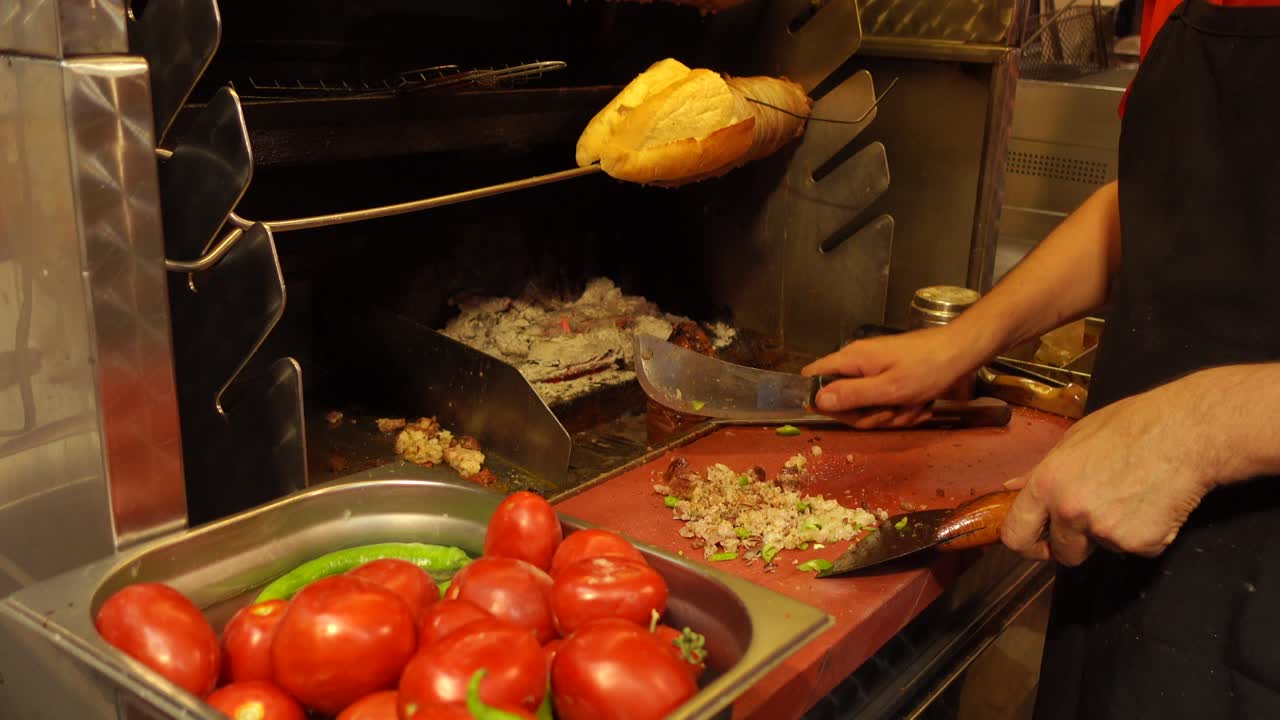 preparando comida de calle turca