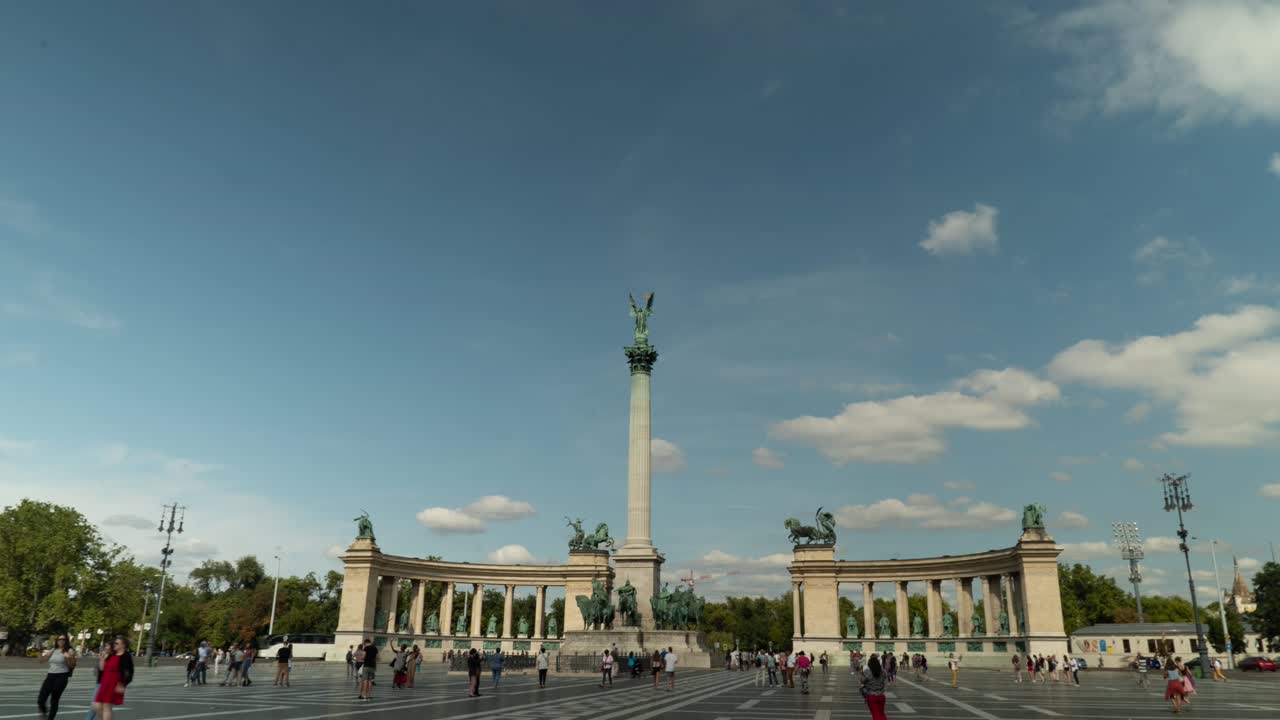 hiperlapso del monumento del milenio en budapest