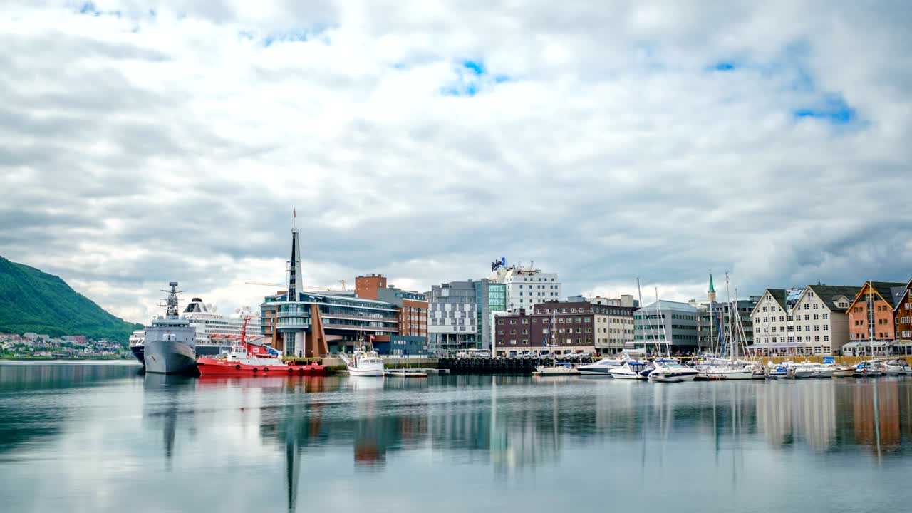 노르웨이 북부 트롬소 의 마리나 의 전망
