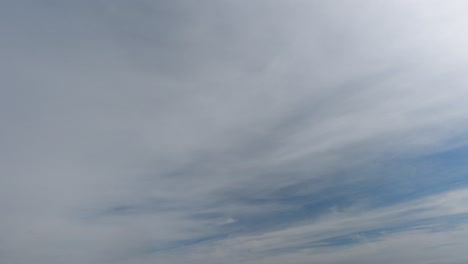 보편적으로 폭풍우가 치는 cloudscape 시간 경과