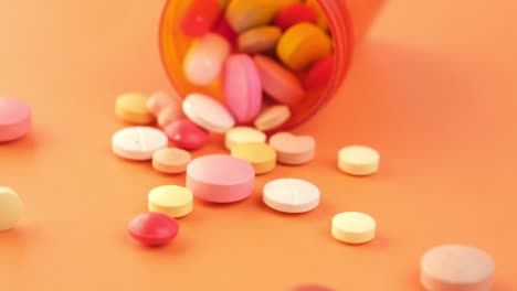 pastillas y medicamentos variados