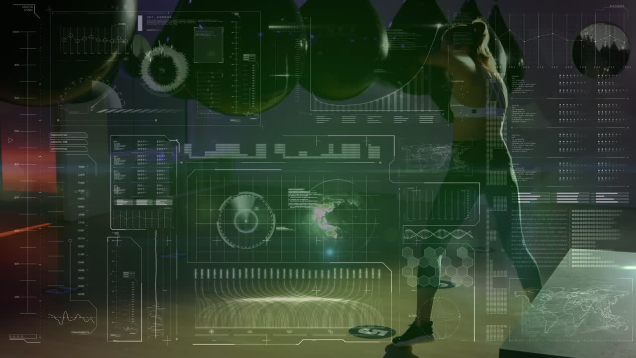 백인 여성 권투 선수가 권투 가방에서  ⁇ 스를 연습하는 것에 대한 데이터 처리