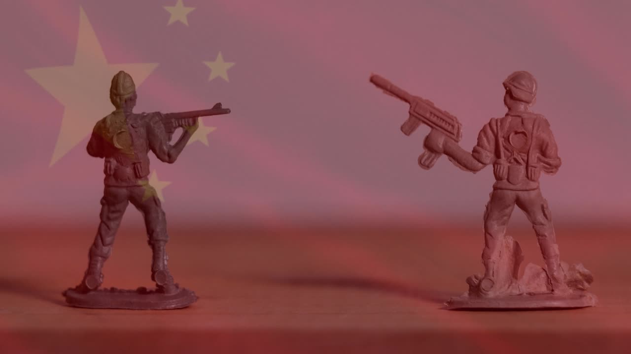 장난감 군인 위에 있는 중국  ⁇ 발의 애니메이션