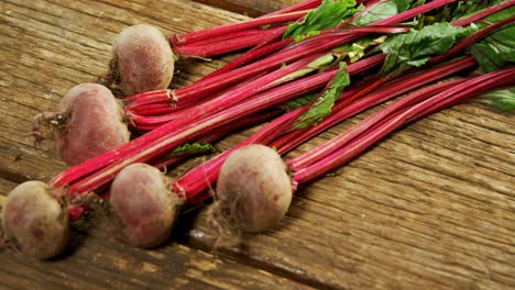 Close-up-of-kohlrabi-on-wooden-table-4k