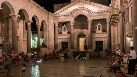 Time-Lapse-of-Diocletian-Palace-in-Split,-Croatia