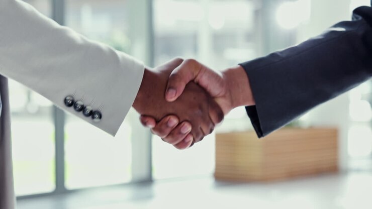 Business people, handshake