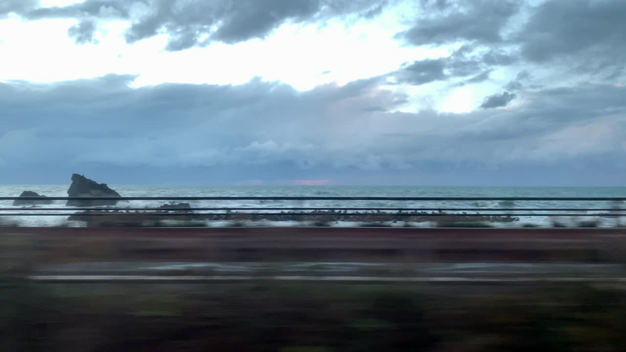 바다와 하늘의 수평선