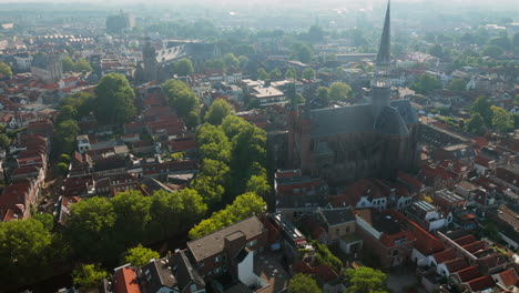 Iglesia-De-Sint-Jozefkerk-En-La-Ciudad-Holandesa-De-Gouda-En-Los-Países-Bajos