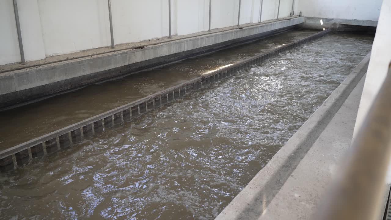 proceso de tratamiento de aguas residuales en la planta de purificación