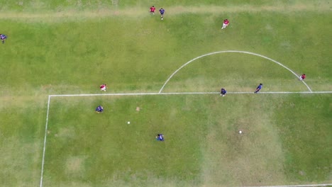 Drohnenbild-Eines-Echten-Brasilianischen-Amateur-Fußballspiels