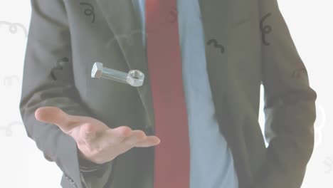 animación de un hombre de negocios lanzando y atrapando tuercas y pernos, sobre fondo blanco