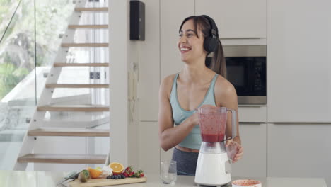 beber jugo de frutas frescas con vitaminas