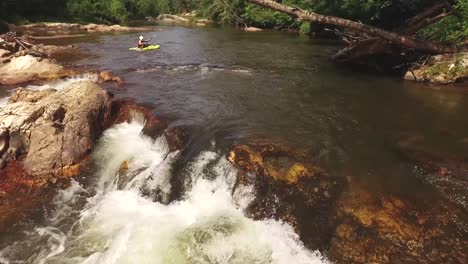 kayaker running falls north toe river