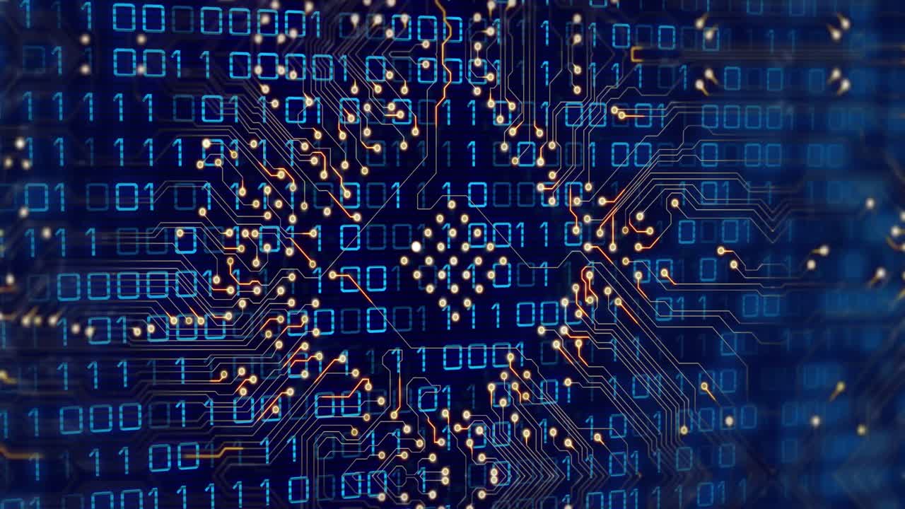 animación de una placa base dorada brillante sobre procesamiento de datos binarios en fondo azul