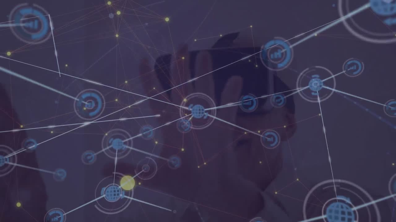 animación de la red de conexiones con iconos sobre el hombre caucásico usando auriculares vr