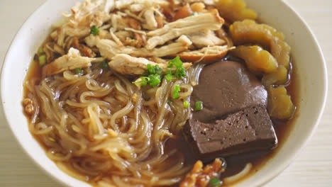 Stewed-Chicken-Noodle-in-Brown-Soup-Bowl---Asian-food-style