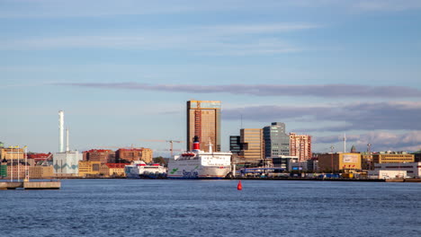 Waterfront-daytime-cityscape-Gothenburg
