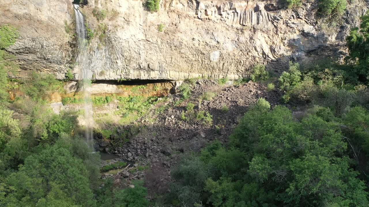 hacienda de hidalgo San miguel regla, hotel with lake and touristic and historical place, drone flight over the church or chapel of the old house