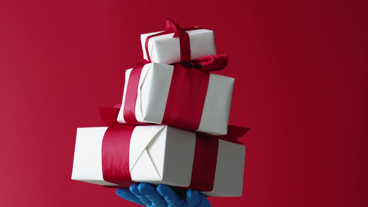 pandemic christmas gifts covid-19 new year 2021