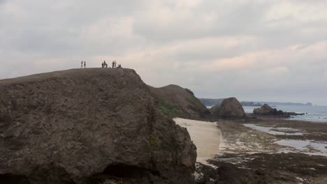 Overcast-sunset-of-Seger-near-Kuta-Lombok