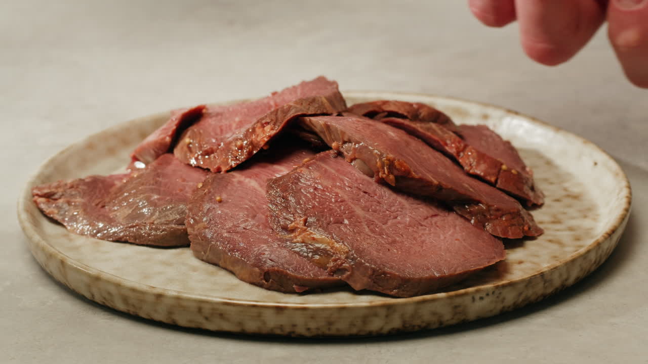 얇게 썬 로스트 비프