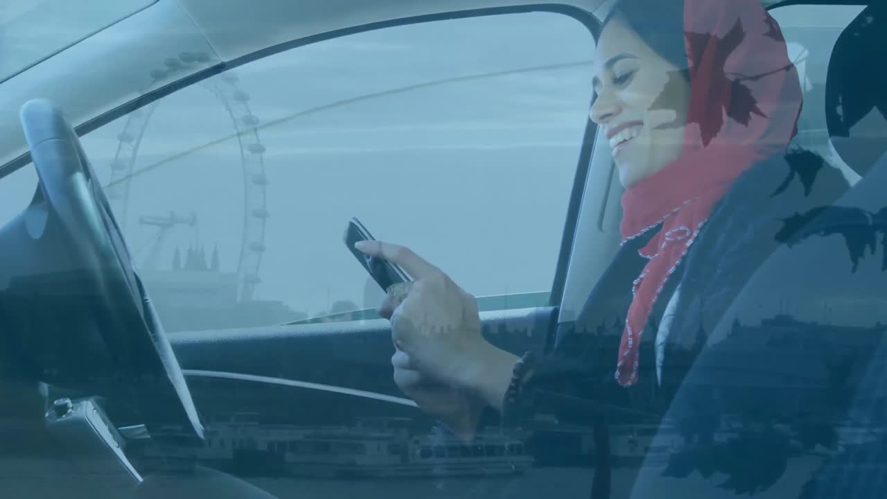 mujer usando el teléfono inteligente y el paisaje urbano