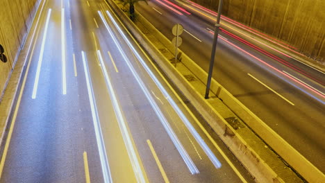 traffico auto in autostrada vista dall'alto gorob barcellona spagna