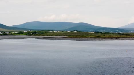 Sonido-Achill-Isla-Achill-Co-Mayo-Irlanda-Mirando-Al-Oeste-En-El-Camino-Atlántico-Salvaje