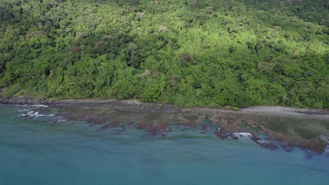 Waves-On-Great-Barrier-Reef-And-Tropical-Of-Daintree-National-Park-In-North-QLD-Australia