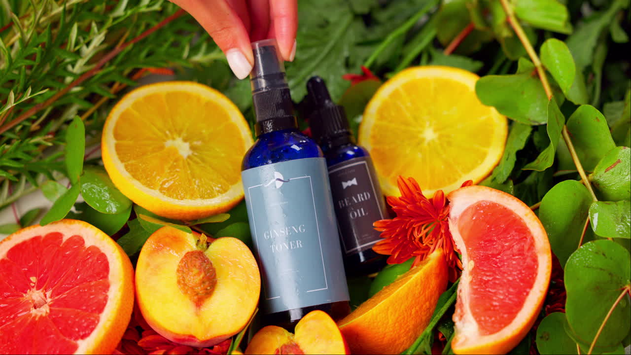 producto, cuidado de la piel y toner de belleza con natural