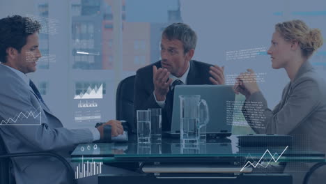 animación del procesamiento de datos en diversos grupos de personas de negocios