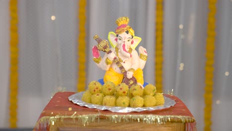Lord-Ganesha-shot,-diwali-festival,-hindu-religion