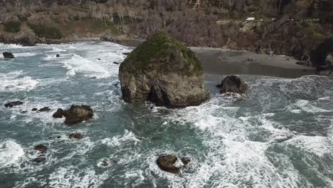 Vista-Aérea-De-La-Playa-Y-Las-Mareas-Costeras