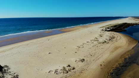 Aerial-view-of-Cacelha-Velha-beach